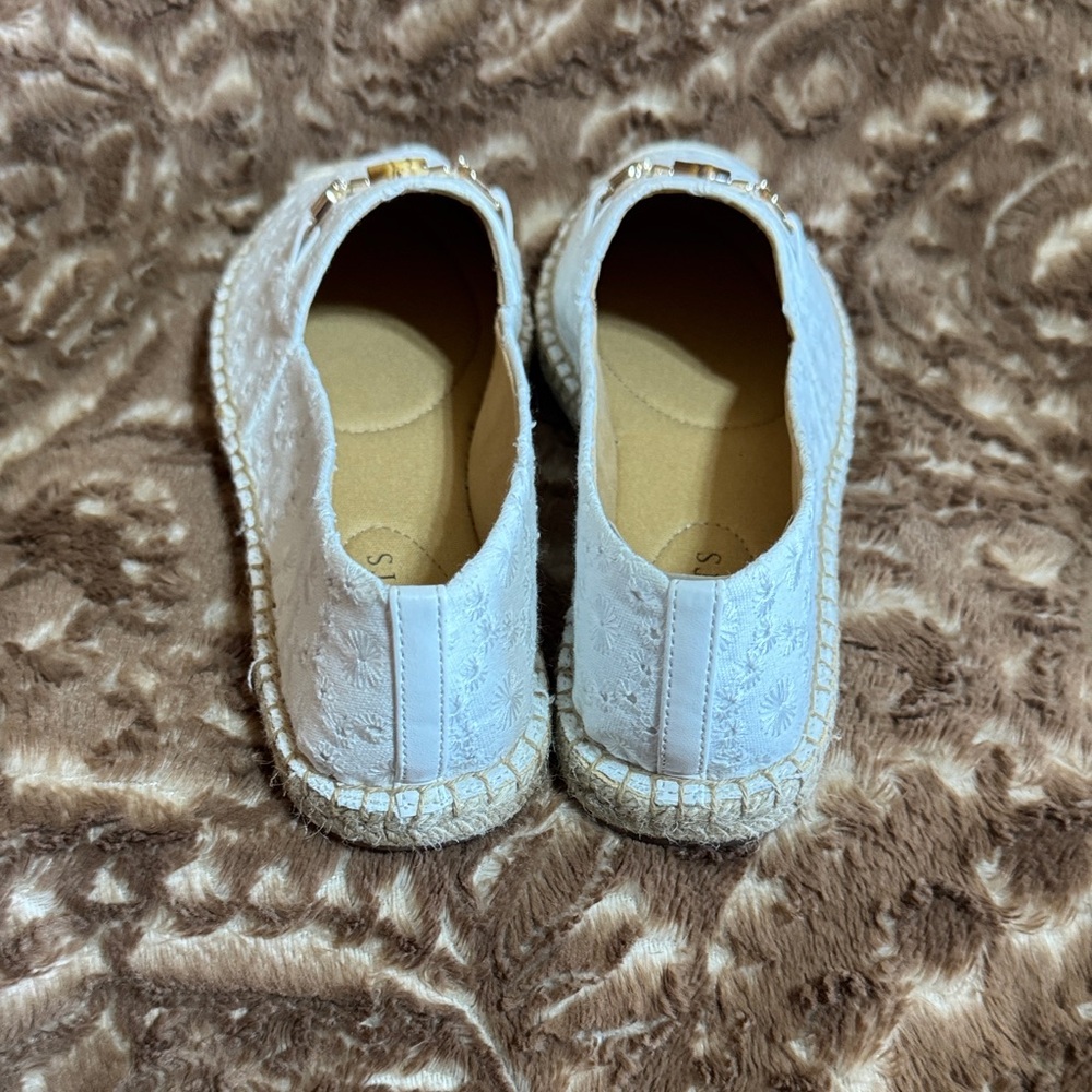Talbots White Espadrille Flats with Gold Accent - Picture 4 of 5